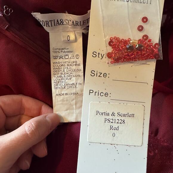 PORTIA AND SCARLETT Red Glitter Feather Gown Dress with Train PS21228 Size - Picture 13 of 13